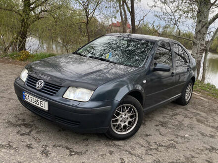 Фольксваген Бора 2000 в Киеве на Automoto.ua Серый Фольксваген Бора, объемом двигателя 1.9 л и пробегом 410 тыс. км за 4100 $, фото 1 на Automoto.ua