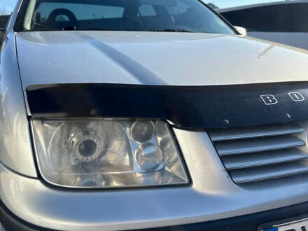 Серый Фольксваген Бора, объемом двигателя 1.39 л и пробегом 230 тыс. км за 4000 $, фото 1 на Automoto.ua