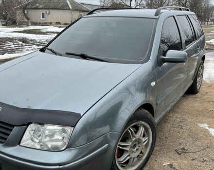 Серый Фольксваген Бора, объемом двигателя 1.9 л и пробегом 418 тыс. км за 3800 $, фото 1 на Automoto.ua