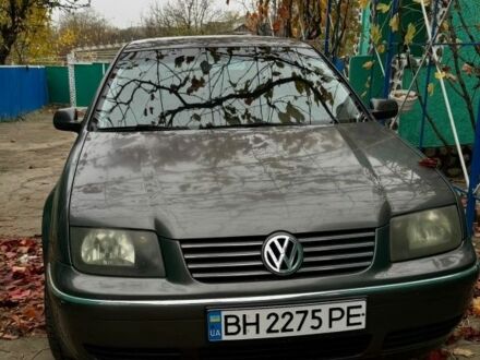 Серый Фольксваген Бора, объемом двигателя 1.6 л и пробегом 290 тыс. км за 3000 $, фото 1 на Automoto.ua