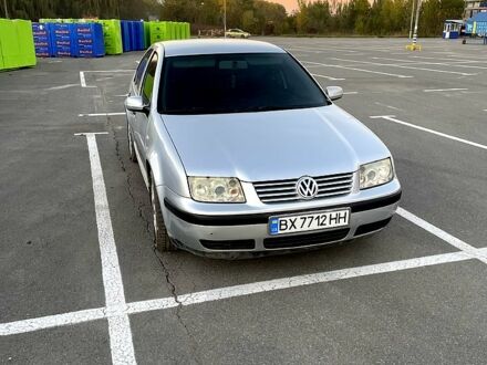 Фольксваген Бора 2001 у Каменце-Подольском на Automoto.ua Сірий Фольксваген Бора, об'ємом двигуна 1.6 л та пробігом 0 тис. км за 4000 $, фото 1 на Automoto.ua