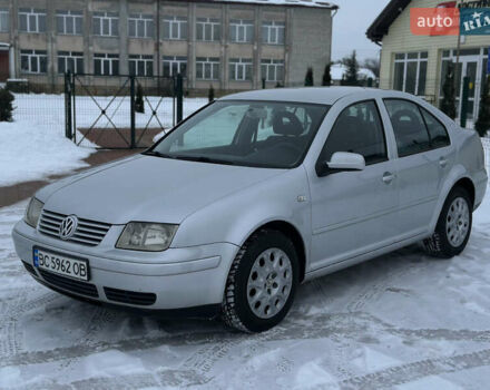 Серый Фольксваген Бора, объемом двигателя 1.6 л и пробегом 290 тыс. км за 3600 $, фото 1 на Automoto.ua