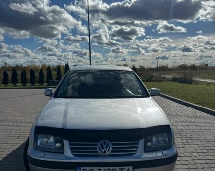 Сірий Фольксваген Бора, об'ємом двигуна 1.6 л та пробігом 277 тис. км за 3400 $, фото 1 на Automoto.ua