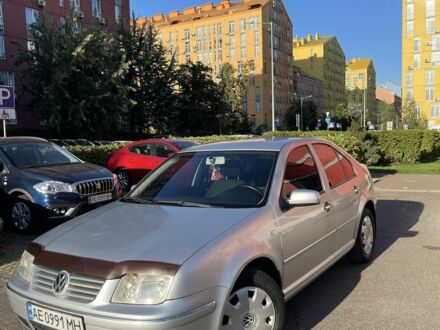 Сірий Фольксваген Бора, об'ємом двигуна 1.6 л та пробігом 300 тис. км за 3499 $, фото 1 на Automoto.ua