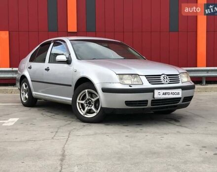 Серый Фольксваген Бора, объемом двигателя 1.6 л и пробегом 242 тыс. км за 4190 $, фото 1 на Automoto.ua