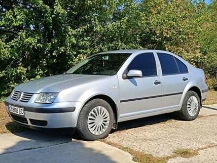 Серый Фольксваген Бора, объемом двигателя 1.6 л и пробегом 299 тыс. км за 4800 $, фото 1 на Automoto.ua