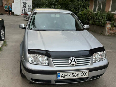 Сірий Фольксваген Бора, об'ємом двигуна 1.6 л та пробігом 232 тис. км за 3500 $, фото 1 на Automoto.ua