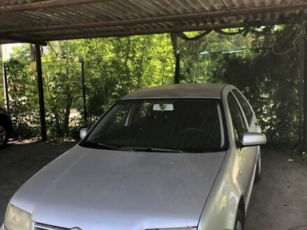 Фольксваген Бора 2005 в Днепре (Днепропетровске) на Automoto.ua Серый Фольксваген Бора, объемом двигателя 1.6 л и пробегом 262 тыс. км за 3300 $, фото 1 на Automoto.ua