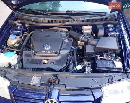 Синий Фольксваген Бора, объемом двигателя 1.6 л и пробегом 399 тыс. км за 3250 $, фото 11 на Automoto.ua