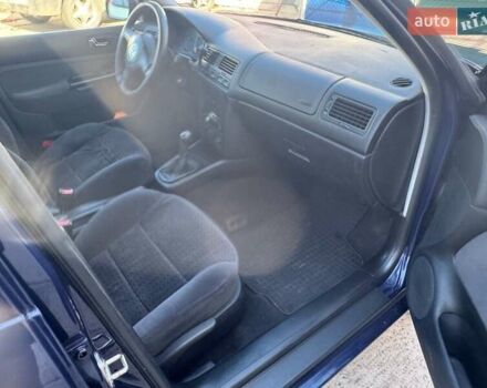 Синій Фольксваген Бора, об'ємом двигуна 2 л та пробігом 281 тис. км за 1800 $, фото 2 на Automoto.ua