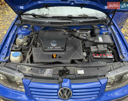 Синий Фольксваген Бора, объемом двигателя 1.6 л и пробегом 380 тыс. км за 3500 $, фото 11 на Automoto.ua
