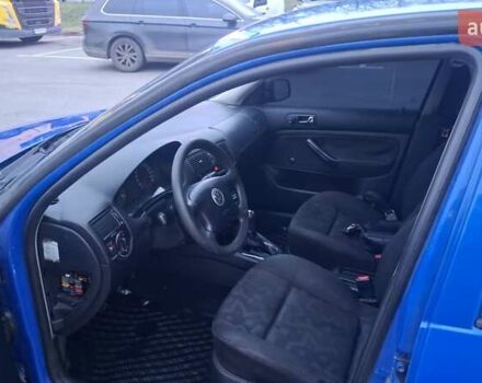 Синій Фольксваген Бора, об'ємом двигуна 1.6 л та пробігом 400 тис. км за 2900 $, фото 3 на Automoto.ua