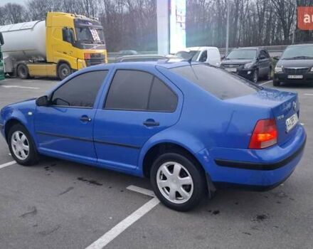 Синій Фольксваген Бора, об'ємом двигуна 1.6 л та пробігом 400 тис. км за 2900 $, фото 5 на Automoto.ua