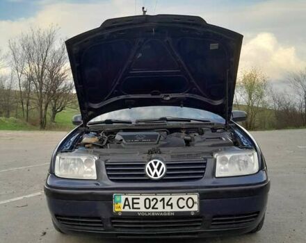 Синий Фольксваген Бора, объемом двигателя 1.6 л и пробегом 247 тыс. км за 3950 $, фото 1 на Automoto.ua