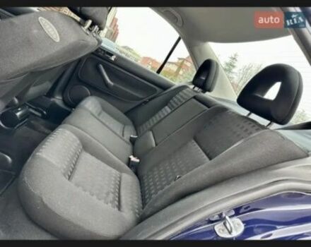 Синій Фольксваген Бора, об'ємом двигуна 1.6 л та пробігом 230 тис. км за 5200 $, фото 4 на Automoto.ua