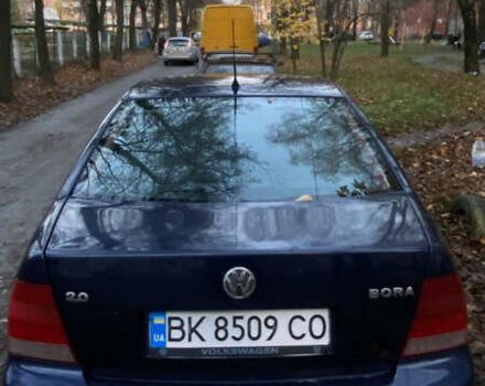 Синий Фольксваген Бора, объемом двигателя 1.98 л и пробегом 396 тыс. км за 2499 $, фото 2 на Automoto.ua