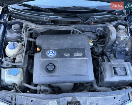 Синій Фольксваген Бора, об'ємом двигуна 1.6 л та пробігом 171 тис. км за 3999 $, фото 31 на Automoto.ua