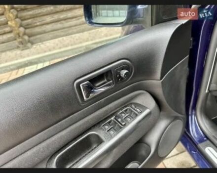 Синій Фольксваген Бора, об'ємом двигуна 1.6 л та пробігом 230 тис. км за 5200 $, фото 6 на Automoto.ua