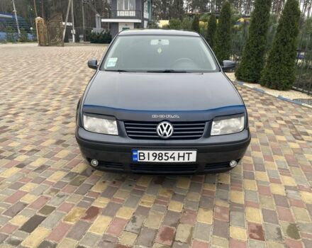 Синий Фольксваген Бора, объемом двигателя 1.6 л и пробегом 258 тыс. км за 3950 $, фото 1 на Automoto.ua
