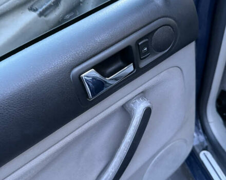 Синій Фольксваген Бора, об'ємом двигуна 1.6 л та пробігом 171 тис. км за 3999 $, фото 36 на Automoto.ua