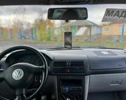 Синій Фольксваген Бора, об'ємом двигуна 1.6 л та пробігом 280 тис. км за 2866 $, фото 5 на Automoto.ua