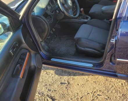 Синий Фольксваген Бора, объемом двигателя 1.9 л и пробегом 400 тыс. км за 3800 $, фото 4 на Automoto.ua