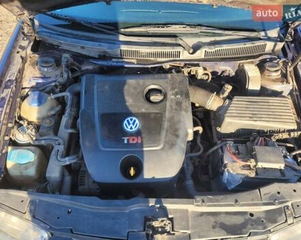 Синий Фольксваген Бора, объемом двигателя 1.9 л и пробегом 400 тыс. км за 3800 $, фото 9 на Automoto.ua