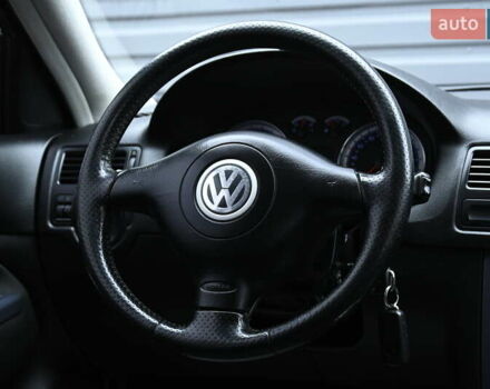 Синій Фольксваген Бора, об'ємом двигуна 1.6 л та пробігом 232 тис. км за 5600 $, фото 24 на Automoto.ua