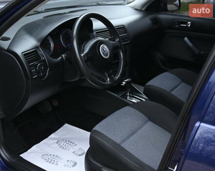 Синій Фольксваген Бора, об'ємом двигуна 1.6 л та пробігом 232 тис. км за 5600 $, фото 14 на Automoto.ua