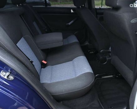 Синій Фольксваген Бора, об'ємом двигуна 1.6 л та пробігом 232 тис. км за 5600 $, фото 22 на Automoto.ua