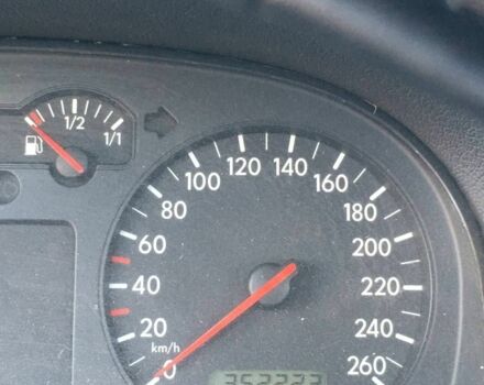 Синій Фольксваген Бора, об'ємом двигуна 1.6 л та пробігом 352 тис. км за 2900 $, фото 5 на Automoto.ua