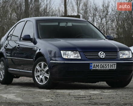 Синій Фольксваген Бора, об'ємом двигуна 1.6 л та пробігом 232 тис. км за 5600 $, фото 1 на Automoto.ua