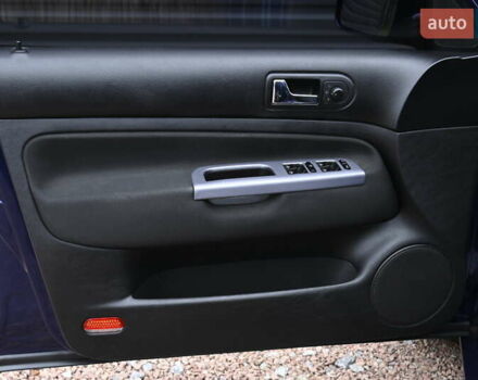 Синий Фольксваген Бора, объемом двигателя 1.6 л и пробегом 232 тыс. км за 5600 $, фото 13 на Automoto.ua