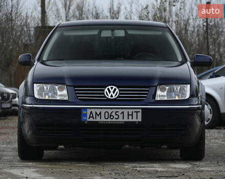 Синій Фольксваген Бора, об'ємом двигуна 1.6 л та пробігом 232 тис. км за 5600 $, фото 4 на Automoto.ua