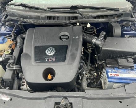 Синий Фольксваген Бора, объемом двигателя 1.9 л и пробегом 260 тыс. км за 2600 $, фото 4 на Automoto.ua