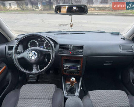 Синий Фольксваген Бора, объемом двигателя 1.9 л и пробегом 300 тыс. км за 1999 $, фото 8 на Automoto.ua