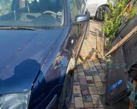 Синій Фольксваген Бора, об'ємом двигуна 1.9 л та пробігом 406 тис. км за 2100 $, фото 3 на Automoto.ua