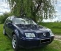 Синій Фольксваген Бора, об'ємом двигуна 1.6 л та пробігом 320 тис. км за 4300 $, фото 1 на Automoto.ua