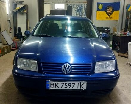 Синий Фольксваген Бора, объемом двигателя 1.9 л и пробегом 390 тыс. км за 3600 $, фото 5 на Automoto.ua