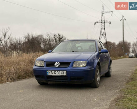 Синий Фольксваген Бора, объемом двигателя 1.6 л и пробегом 250 тыс. км за 2350 $, фото 1 на Automoto.ua