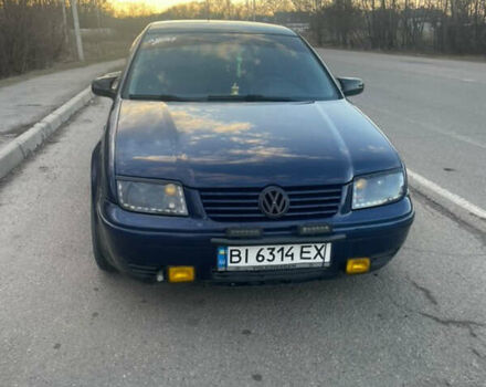 Синий Фольксваген Бора, объемом двигателя 1.6 л и пробегом 320 тыс. км за 3500 $, фото 1 на Automoto.ua