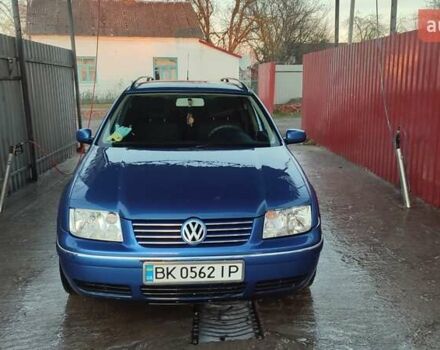 Синий Фольксваген Бора, объемом двигателя 1.9 л и пробегом 349 тыс. км за 4800 $, фото 1 на Automoto.ua