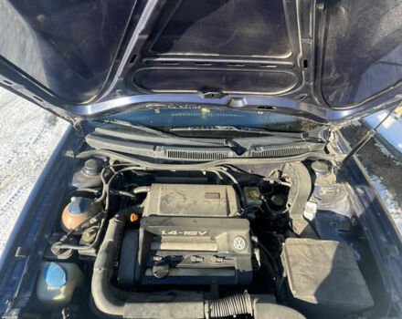 Синій Фольксваген Бора, об'ємом двигуна 1.4 л та пробігом 260 тис. км за 3500 $, фото 1 на Automoto.ua