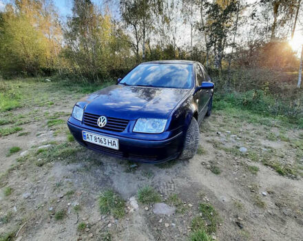 Синий Фольксваген Бора, объемом двигателя 1.6 л и пробегом 344 тыс. км за 2200 $, фото 1 на Automoto.ua