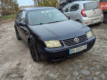 Фольксваген Бора 2001 у Млынове на Automoto.ua Синій Фольксваген Бора, об'ємом двигуна 1.98 л та пробігом 370 тис. км за 1899 $, фото 1 на Automoto.ua