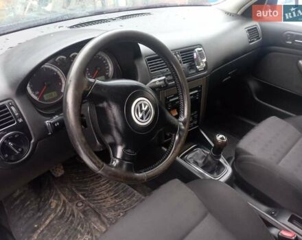 Синій Фольксваген Бора, об'ємом двигуна 1.9 л та пробігом 300 тис. км за 3200 $, фото 1 на Automoto.ua