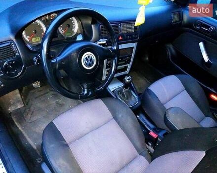 Синий Фольксваген Бора, объемом двигателя 1.6 л и пробегом 280 тыс. км за 4600 $, фото 1 на Automoto.ua