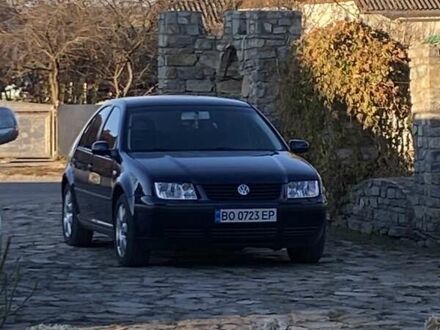 Фольксваген Бора 2002 в Борщеве на Automoto.ua Синий Фольксваген Бора, объемом двигателя 0 л и пробегом 182 тыс. км за 4000 $, фото 1 на Automoto.ua