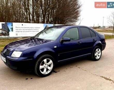 Синий Фольксваген Бора, объемом двигателя 1.6 л и пробегом 246 тыс. км за 4500 $, фото 1 на Automoto.ua