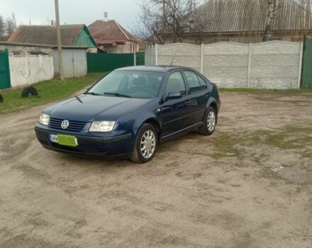 Синий Фольксваген Бора, объемом двигателя 1.6 л и пробегом 258 тыс. км за 2250 $, фото 1 на Automoto.ua